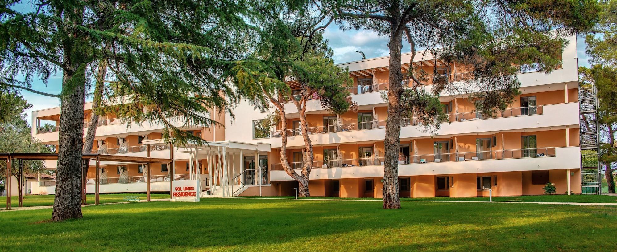 Residence Umag Plava Laguna Bagian luar foto