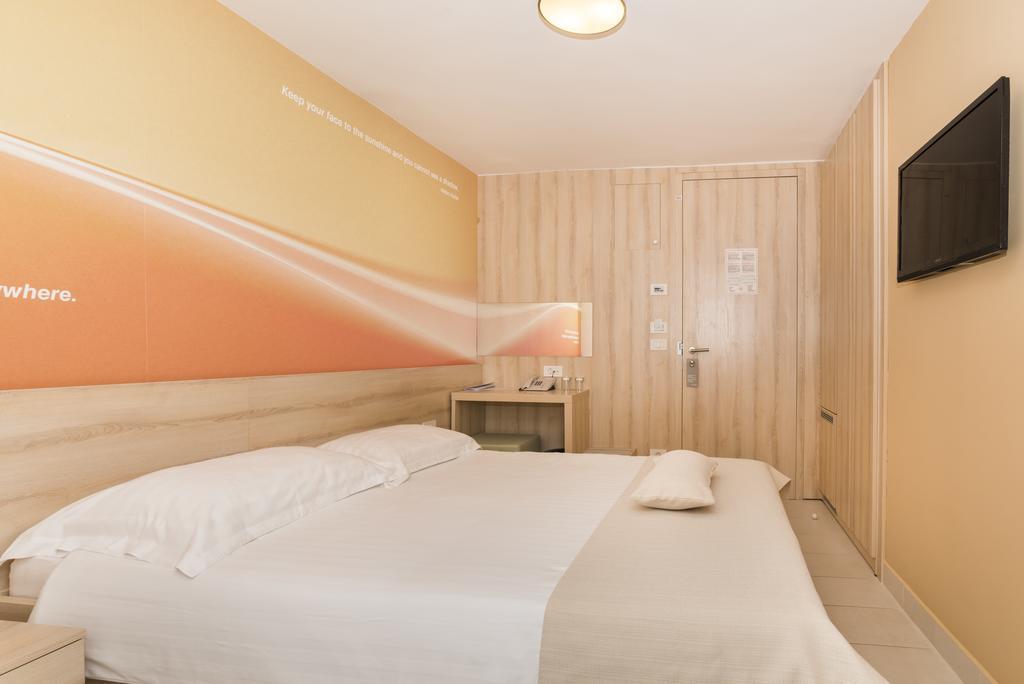 Residence Umag Plava Laguna Bagian luar foto
