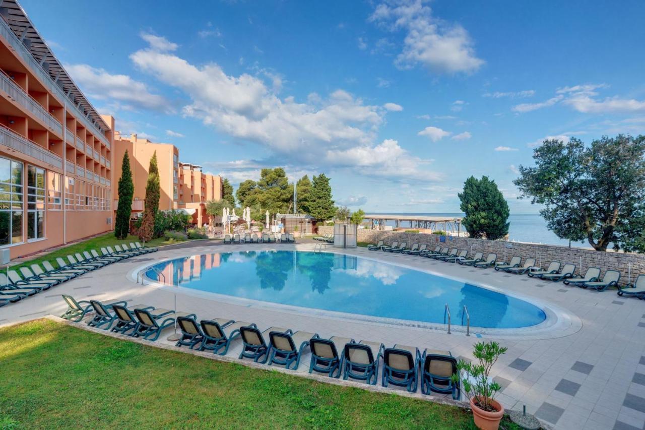 Residence Umag Plava Laguna Bagian luar foto